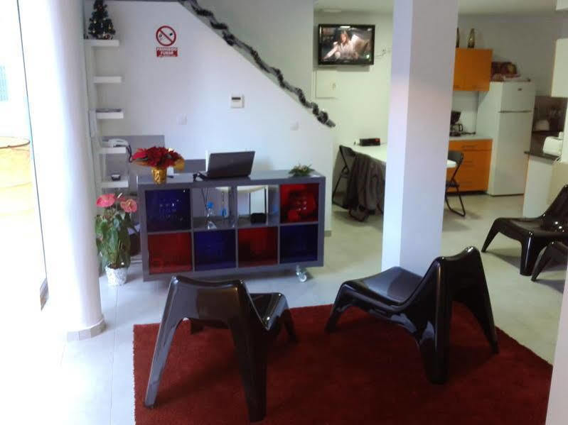 Hostelscat Барселона Экстерьер фото