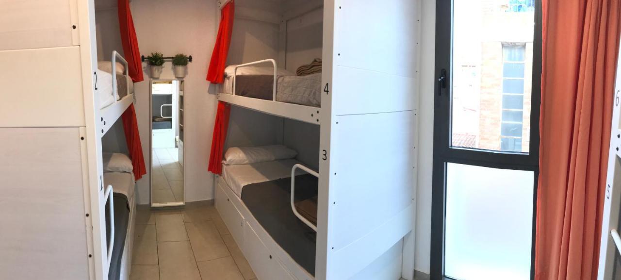 Hostelscat Барселона Экстерьер фото